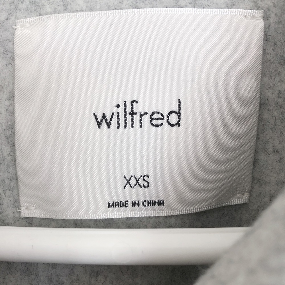 NWOT The Cocoon Coat by Wilfred in Heather White. ❄️ - Picture 5 of 6